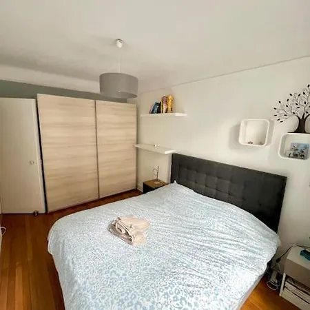 Grand Dans 8 Couchages Parigi