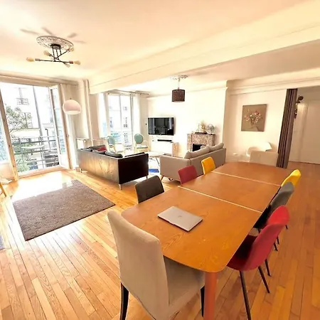 Grand Dans 8 Couchages Apartment *